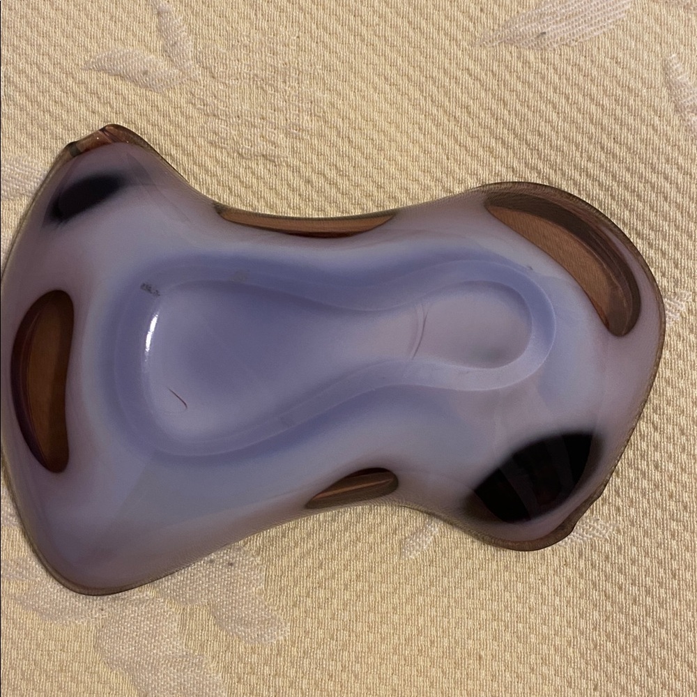 Sasaki vintage ashtray.  Two tone purple, no chips does have a white smudge - Picture 2 of 7